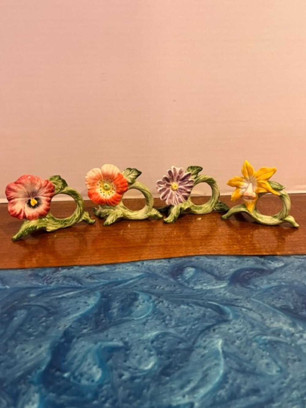 Fitz & Floyd Vintage April Flowers Ceramic Napkin Ring Set of 4
